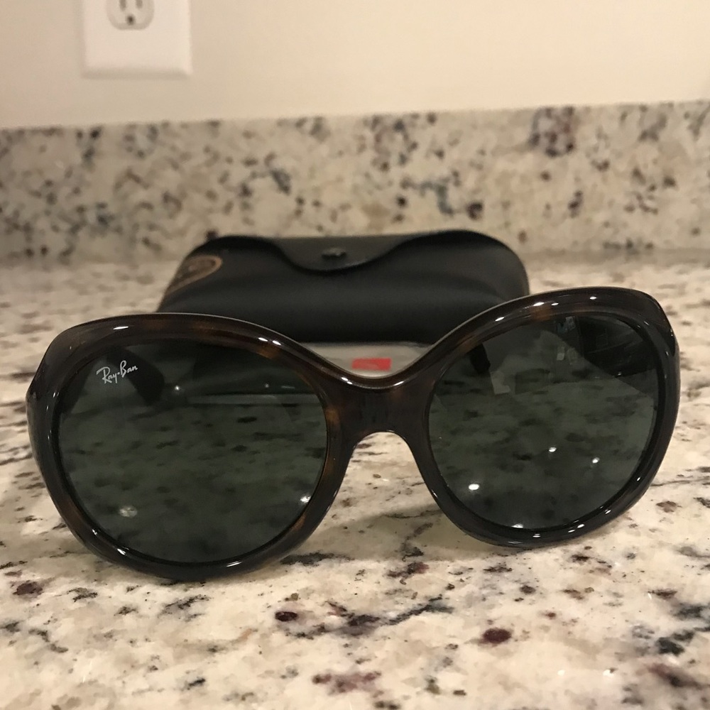 Ray Bans RB4191 710/71 Women’s Sunglasses